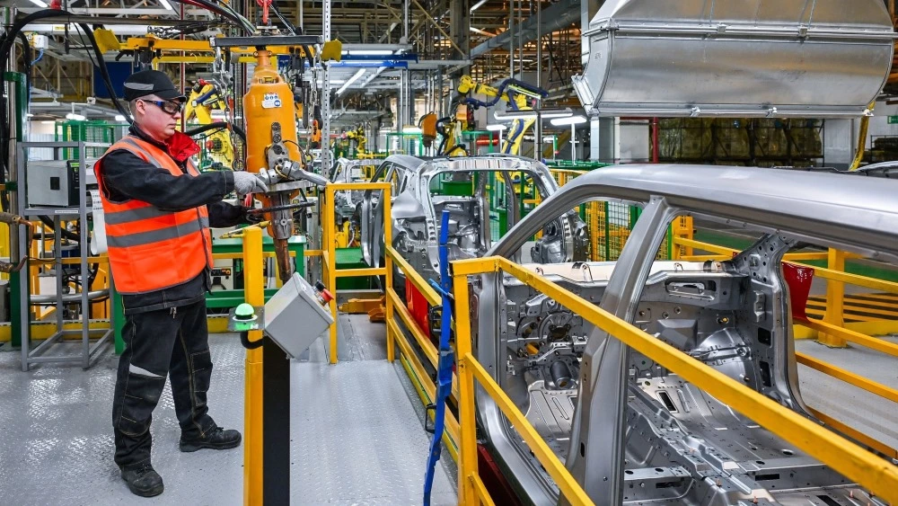 «Москвич» перешел на производство по полному циклу. Как изменятся автомобили бренда завод «Москвич» производство по полному циклу