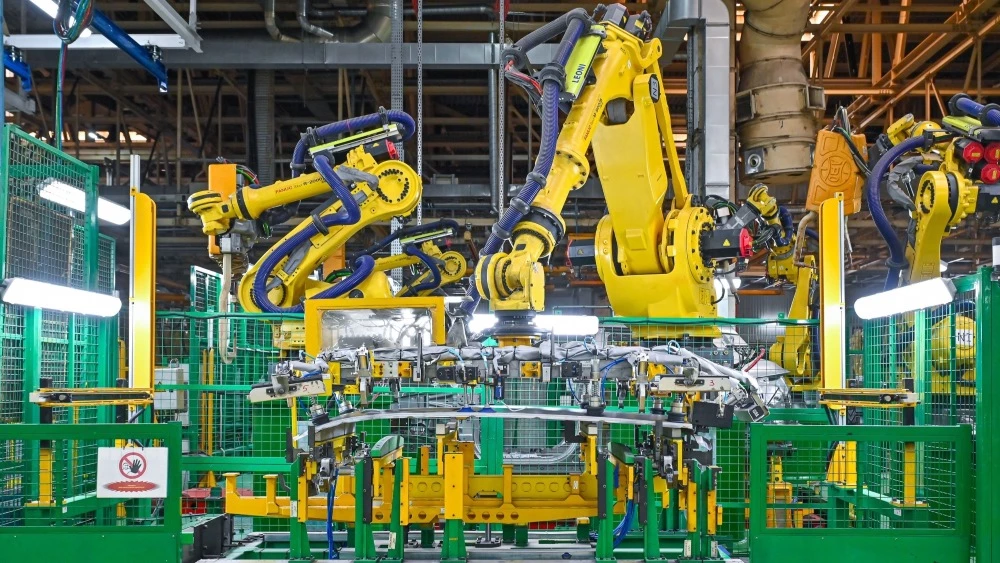 завод «Москвич» производство по полному циклу цех сварки сварка