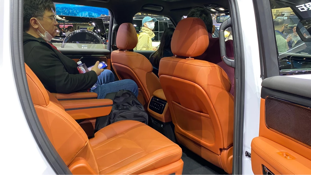 rox motor 01 polestones 01 jishi 01 салон оранжевый второй ряд сидений