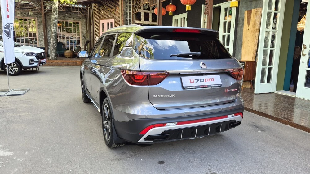 Кроссовер VGV U70 Pro сбоку сзади презентация