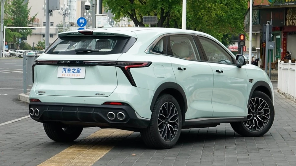 Гибридный кроссовер Kaiyi X7 Kunlun iHD сзади сбоку