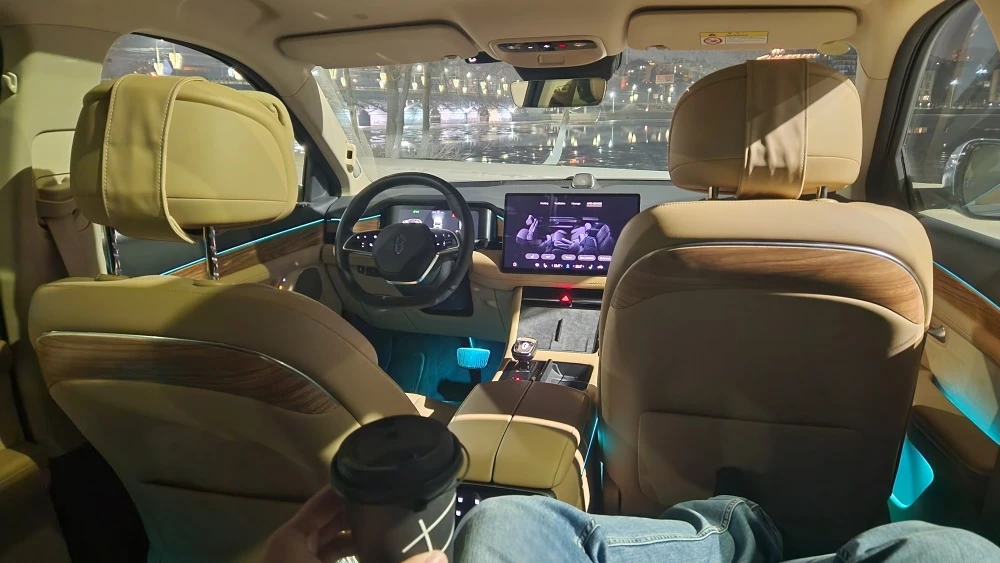 aito m7 салон интерьер второй ряд сиденье