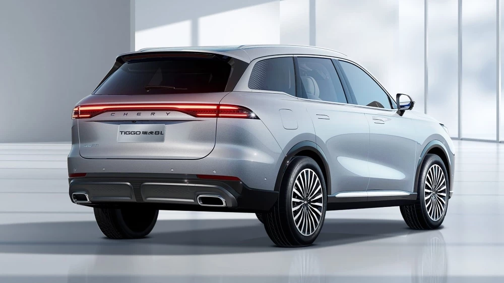 Chery Tiggo 8L сбоку сзади