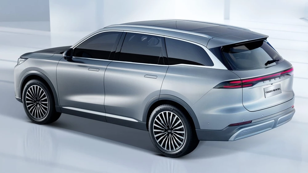 Chery Tiggo 8L сбоку сзади