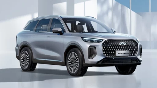 Chery Tiggo 8L сбоку спереди