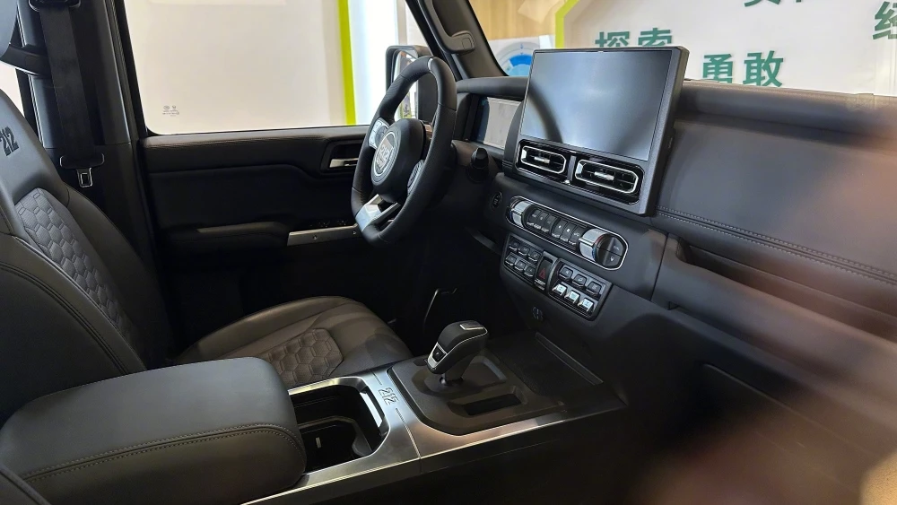 новый BAW 212 нового поколения салон интерьер