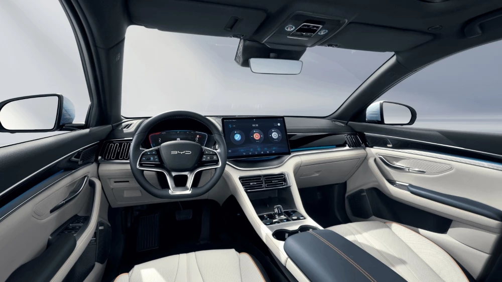 Кроссовер BYD Song Plus Champion DM-i интерьер