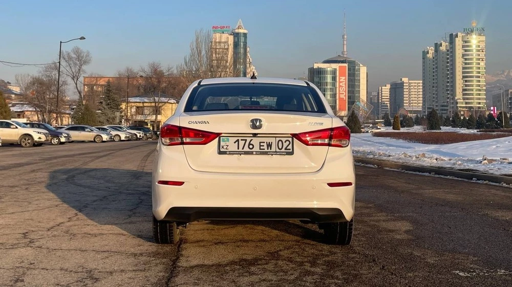 changan alsvin тест в казахстане сзади
