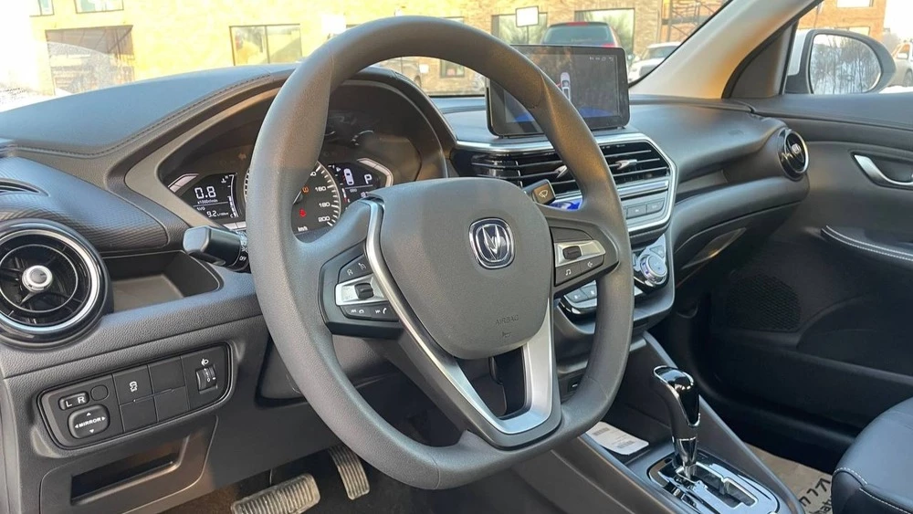 changan alsvin тест в казахстане салон интерьер