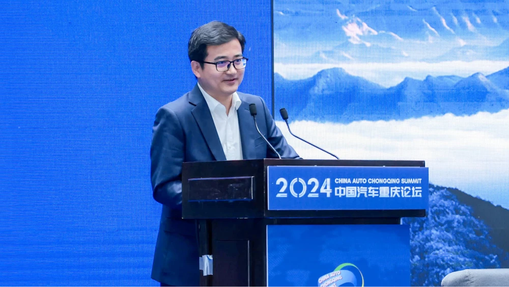 Ли Юнфэй генеральный директор по связям с общественностью BYD