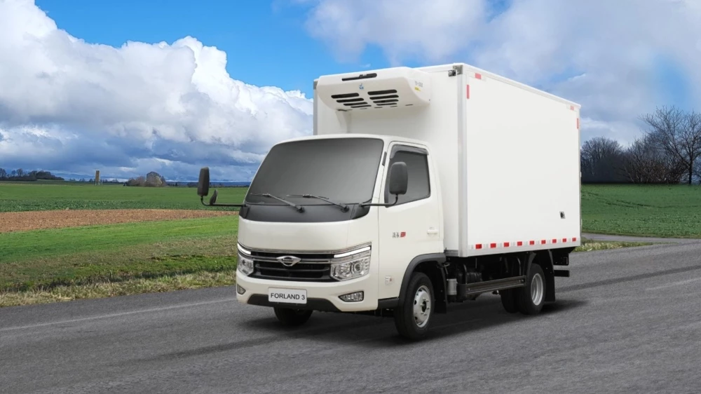 Малотоннажный грузовик Forland 3 сбоку спереди