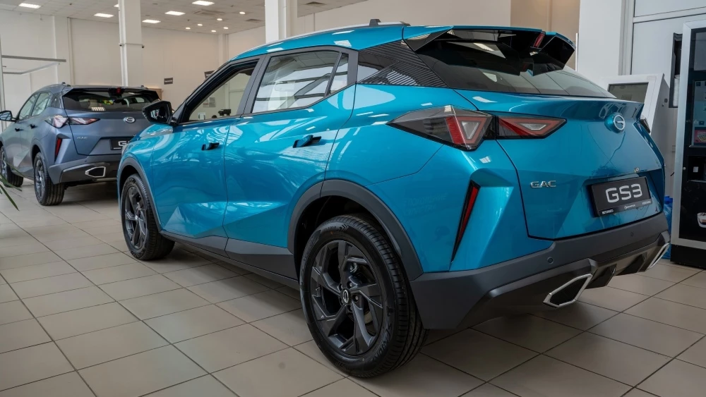 GAC GS3 в салоне шоуруме у дилера купить новый сбоку сзади ТСК Мотор Киров