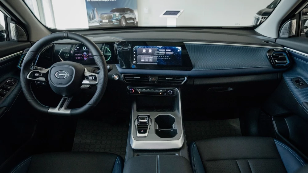 GAC GS3 салон интерьер в салоне шоуруме у дилера купить новый GAC Центр Санкт-Петербург