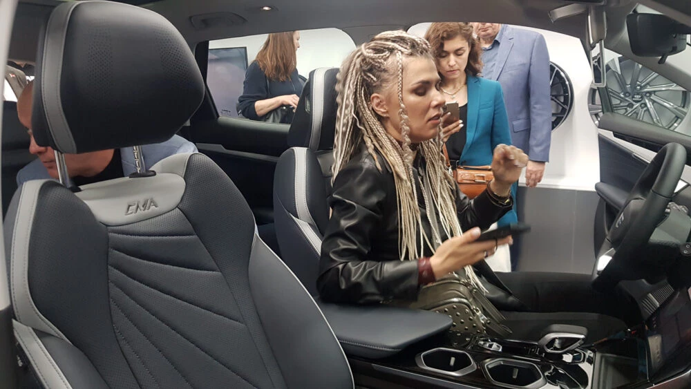 Geelу Atlas New в Беларуси салон интерьер у дилера презентация минск