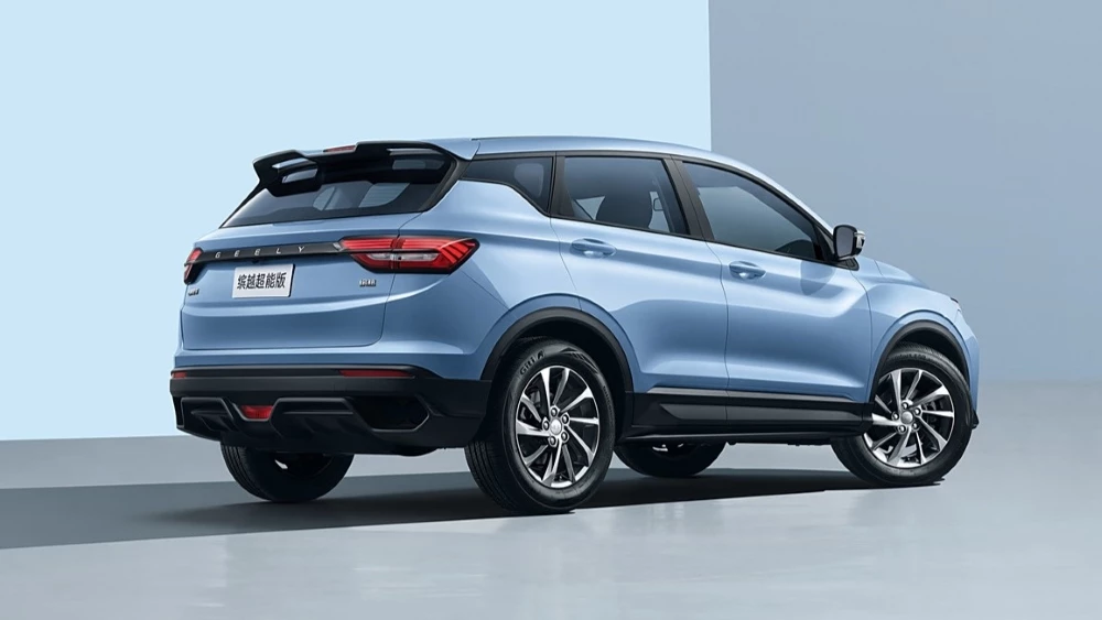 Geely Coolray Binyue Super Edition сбоку сзади