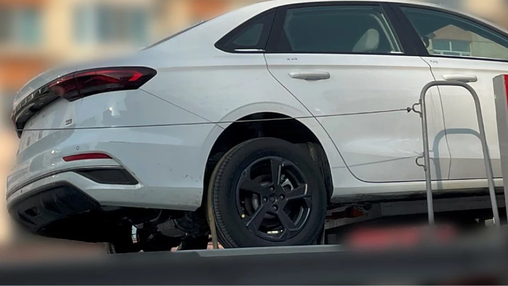 geely emgrand ev электрический седан электромотор