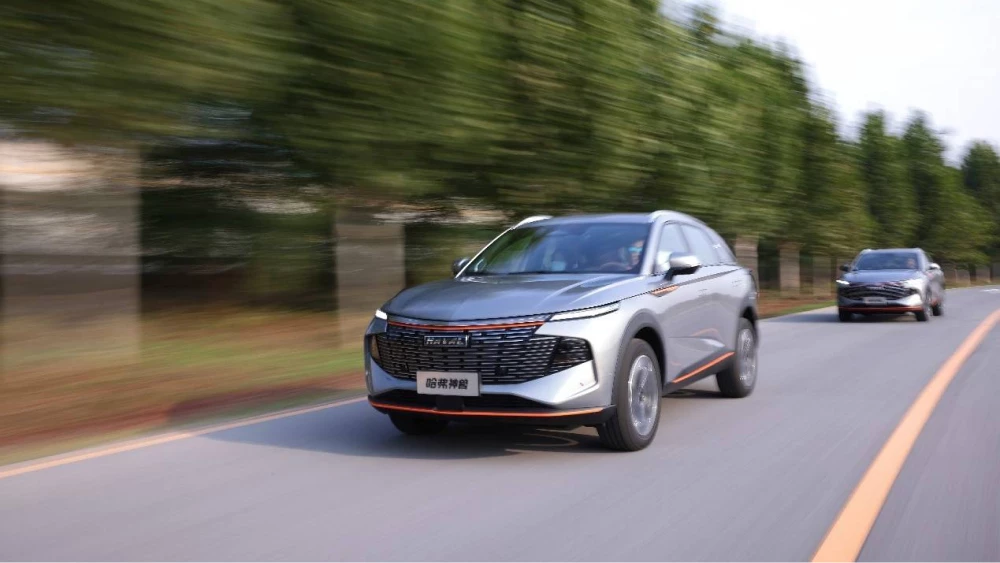 новый кроссовер haval f7 второе поколение haval monster
