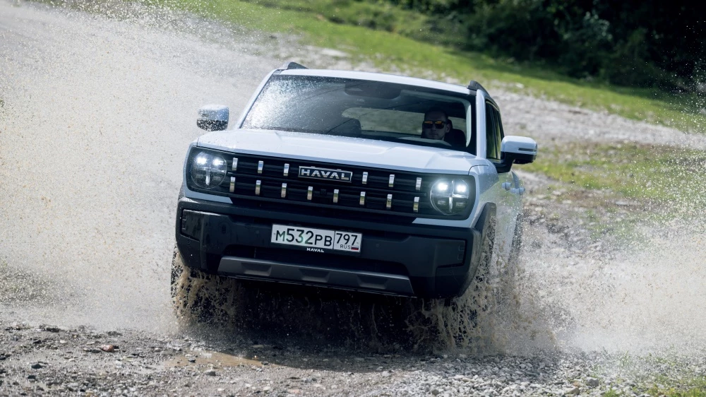 Кроссовер Haval H3 полный привод бездорожье спереди в динамике