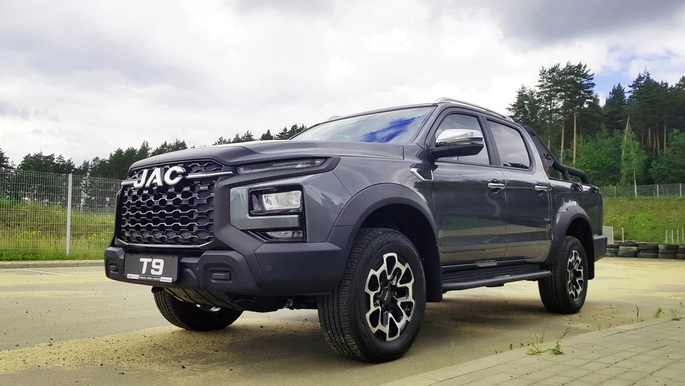 JAC T9 дизельный в Беларуси тест спереди сбоку