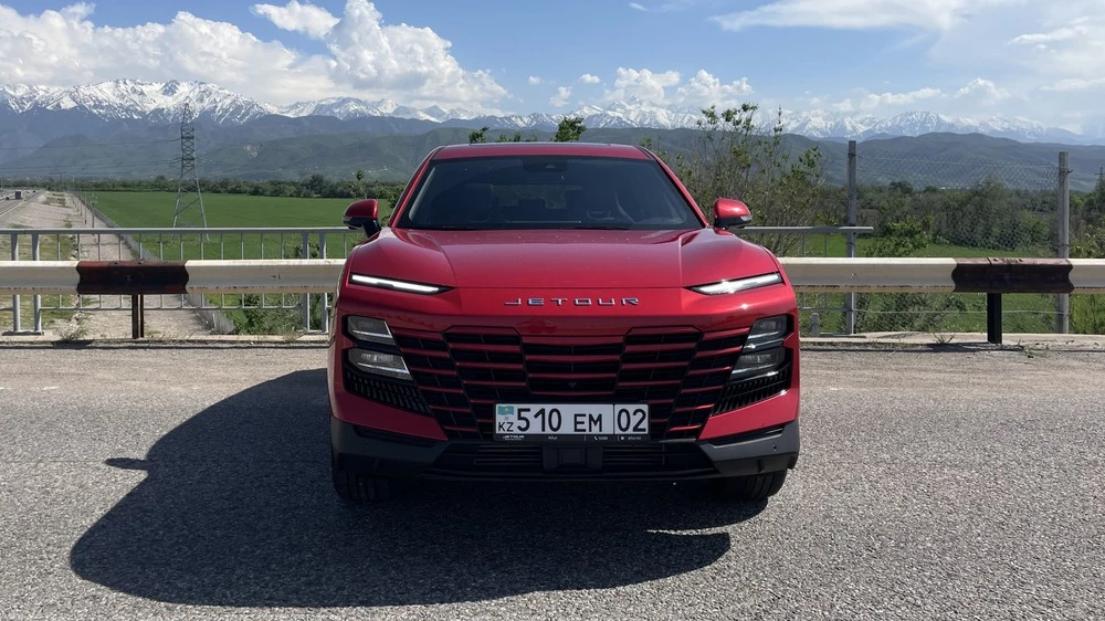 Jetour Dashing в Казахстане тест-драйв спереди