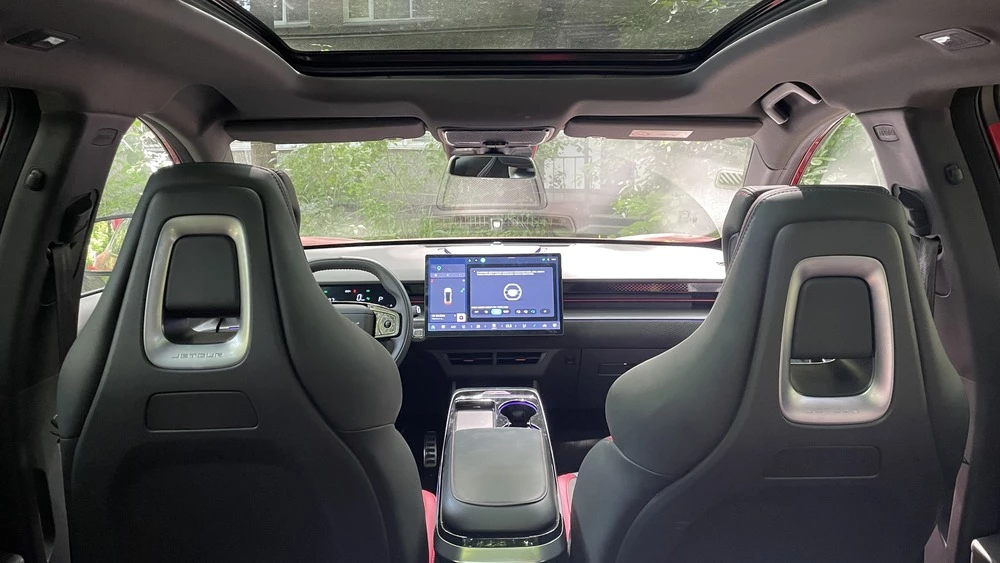 Jetour Dashing в Казахстане тест-драйв салон интерьер первый ряд