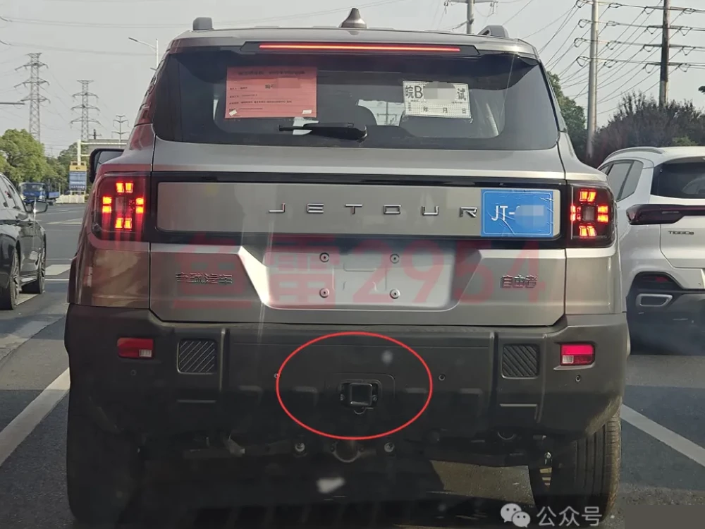 jetour t2 yulei 2954 кроссовер сзади серебряный шпионские фото