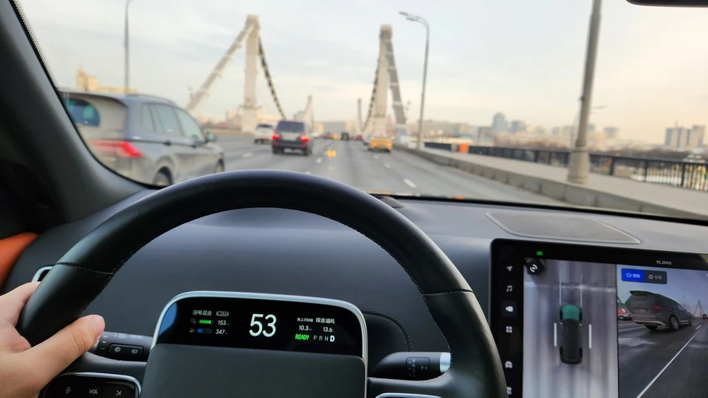 Lixiang Li L9 салон интерьер экран сенсорный на руле