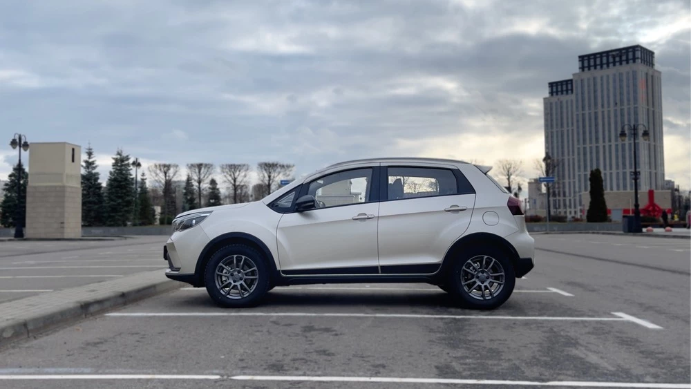 Livan X3 Pro тест сбоку