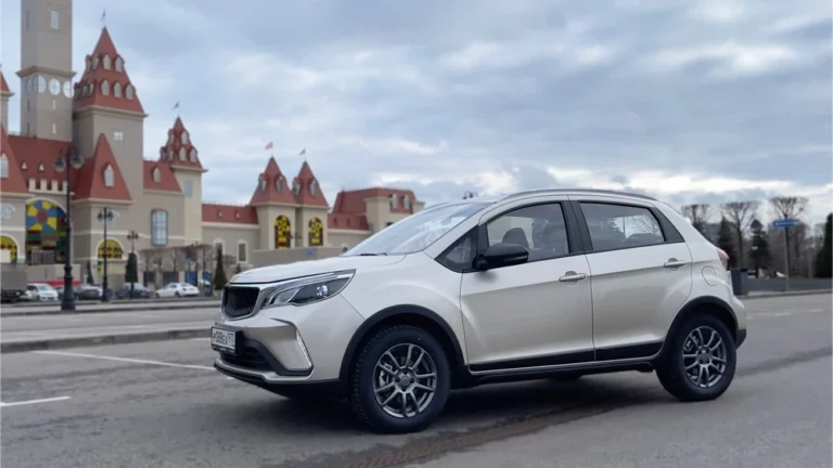 Livan X3 Pro тест спереди сбоку