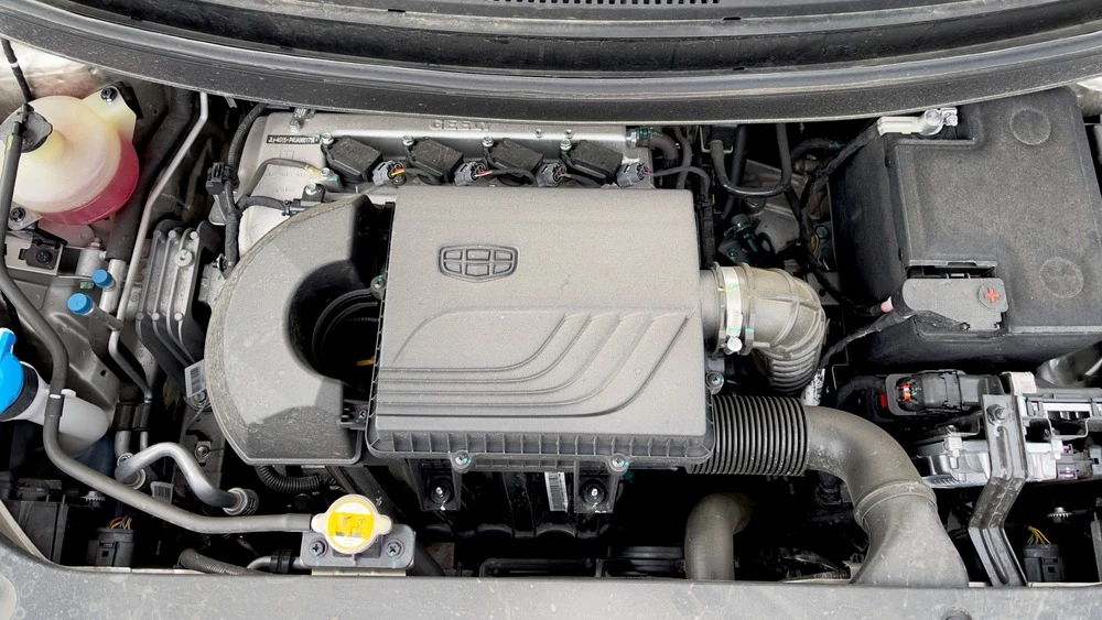 Livan X3 Pro тест мотор двигатель капот