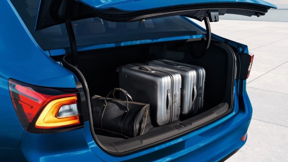 MG 5 седан интерьер салон багажник в Казахстане