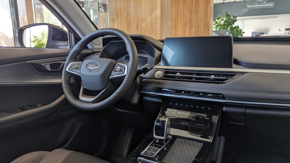 Xcite X-Cross 7 салон интерьер