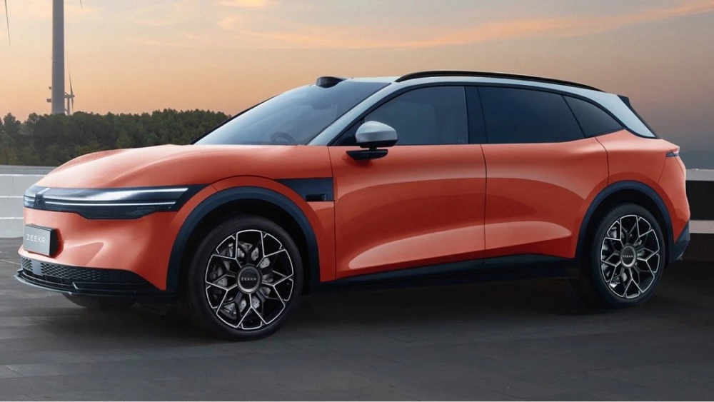 zeekr ark cx1e рендерное изображение сбоку спереди оранжевый