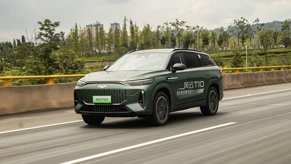 Chery Fulwin T10 сбоку спереди