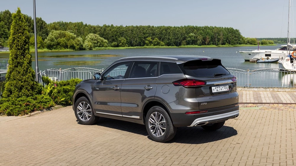 Belgee X70 сбоку сзади