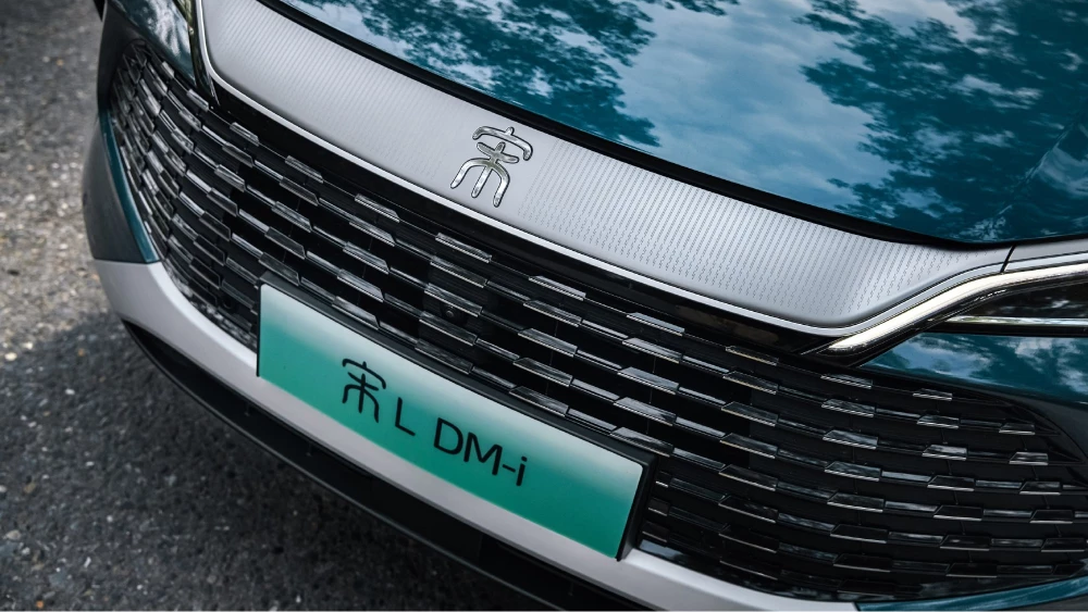 byd song l капот решётка бампер зеленый спереди