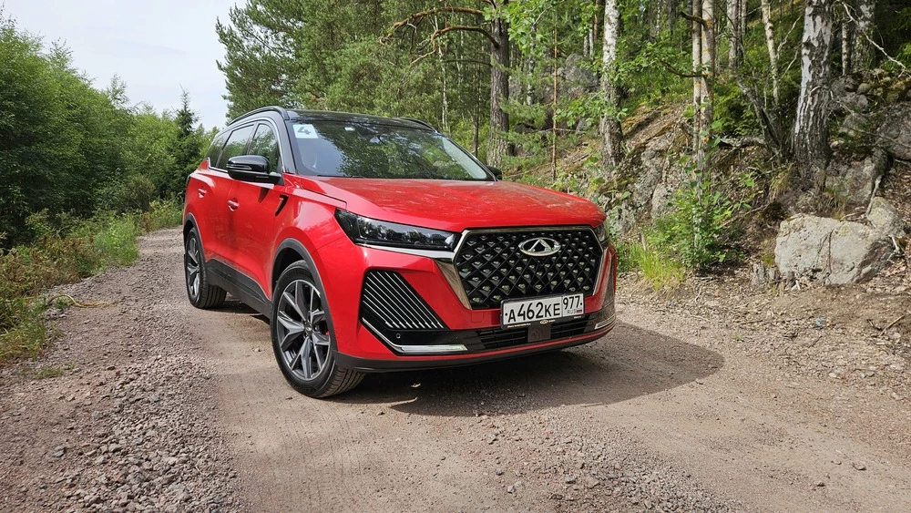 тест Chery Tiggo 7 Pro Max спереди сбоку
