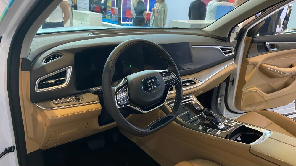 evolute i-space российской сборки салон коричневый