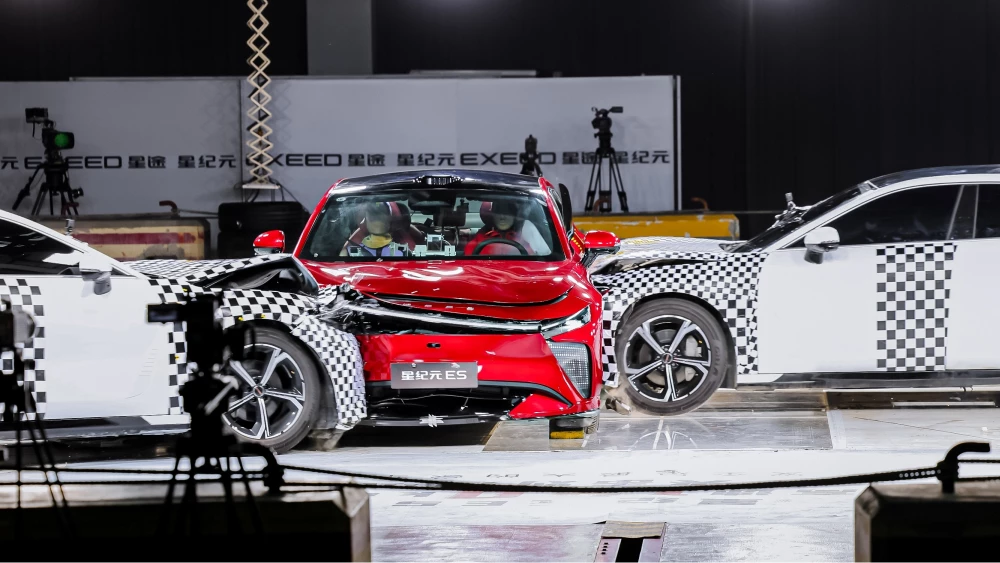 exlantix es краш тест безопасность 