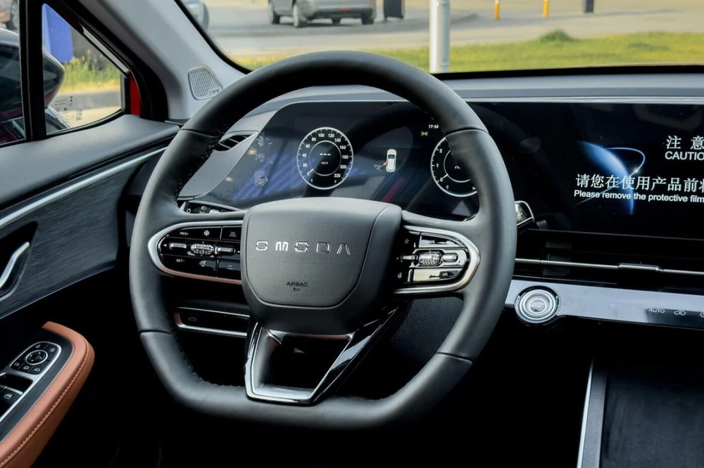 Omoda C7 ключавто салон интерьер