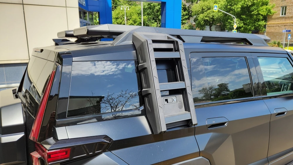 Гибридный внедорожник M-Hero I EVR цены аксессуары пакет Expansion