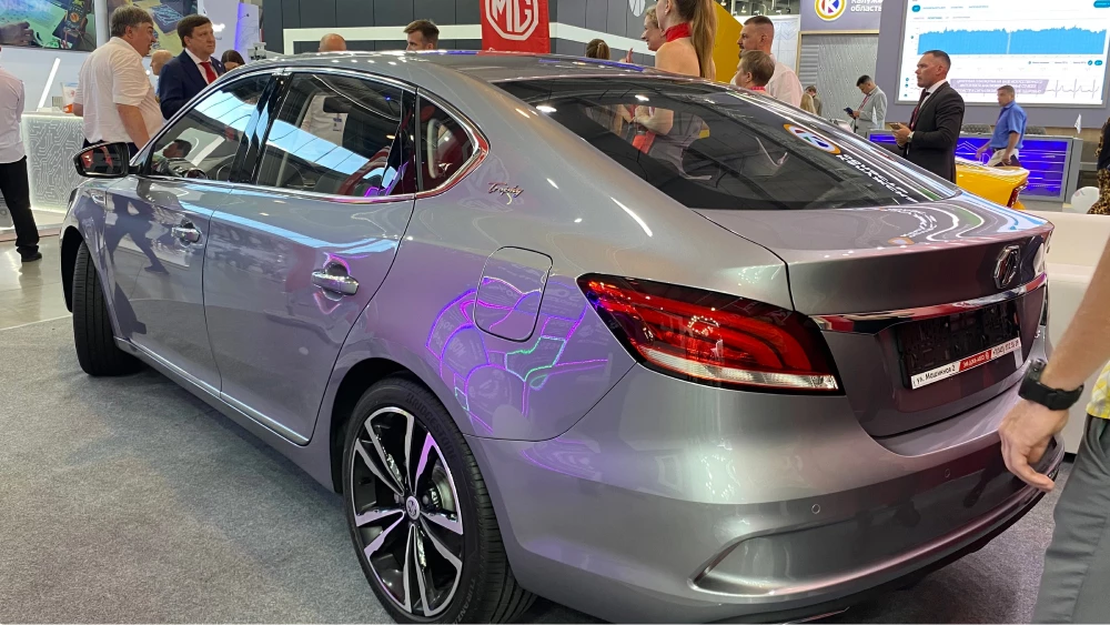 лифтбек mg 6 сбоку сзади серый 