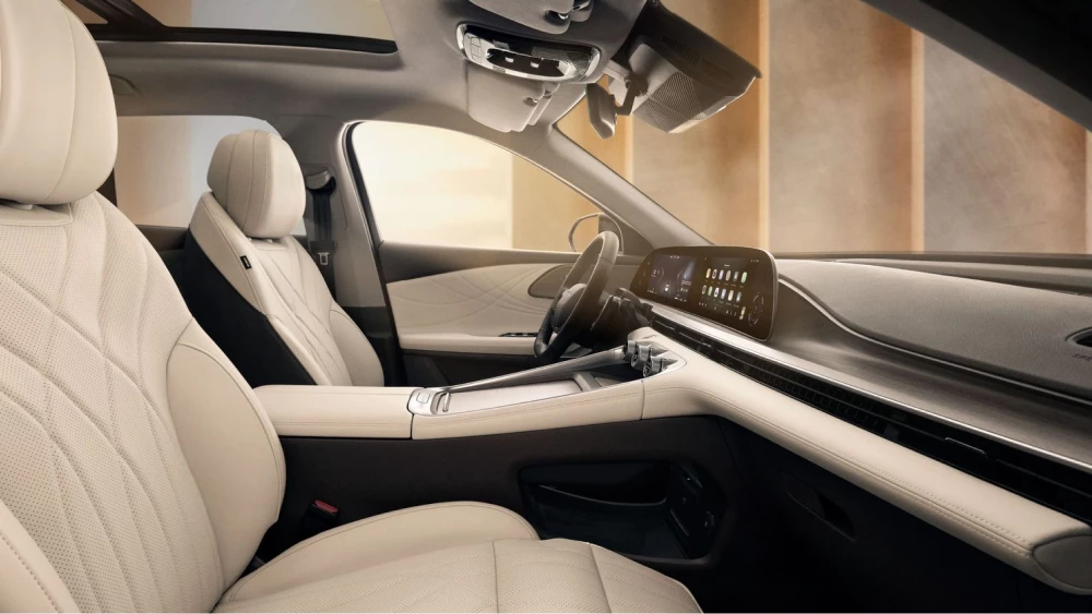 салон exeed rx 8at flagship