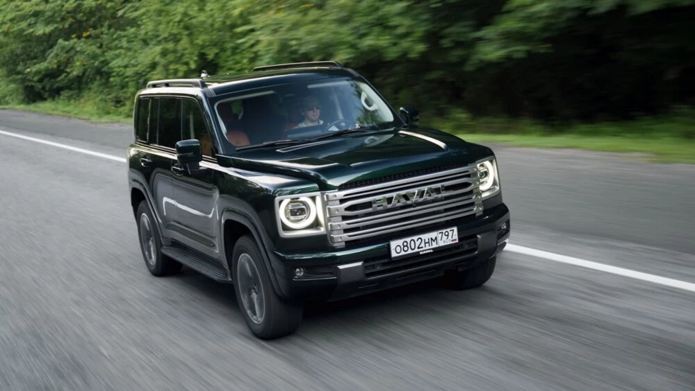 новый Haval H9 тест спереди сбоку в динамике