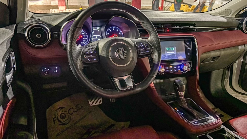 MG 6 в Казахстане салон интерьер