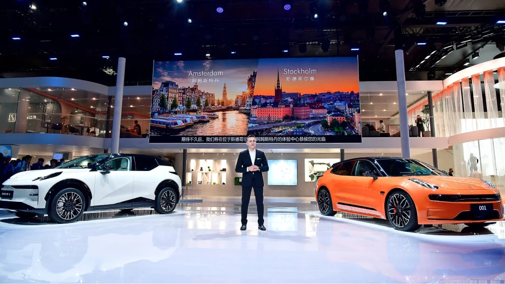 zeekr x zeekr 001 сбоку спереди