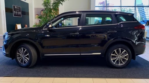 Belgee X70 у дилера в автосалоне купить новый сбоку