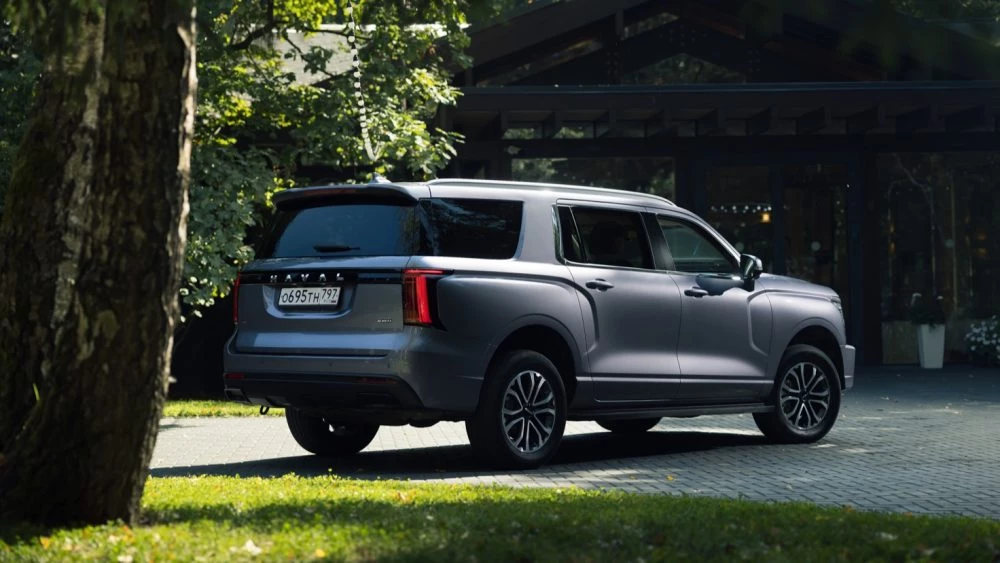 Внедорожник Haval H5 сбоку сзади тест