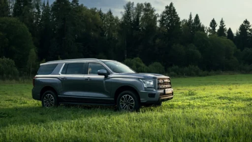 Внедорожник Haval H5 сбоку тест