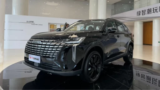 haval h6 четвертое поколение черный сбоку спереди